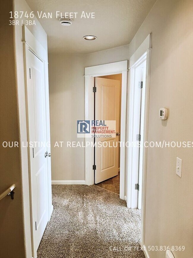 Building Photo - 18746 Van Fleet Ave