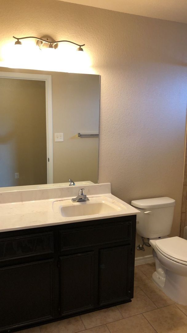 Building Photo - 1101 Grace Point Drive (A/B)