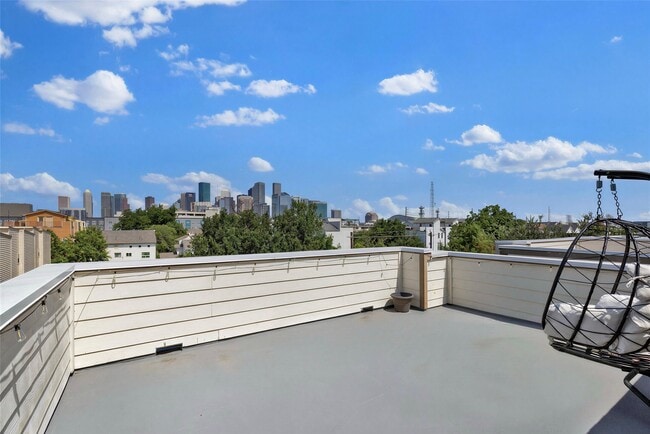 Building Photo - 1413 Nagle St