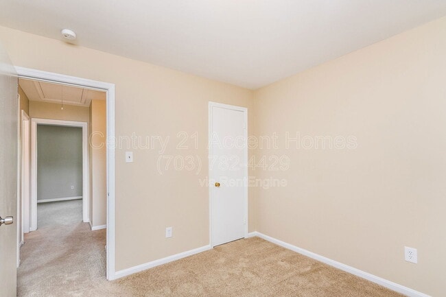 Building Photo - 14447 Cool Oak Ln