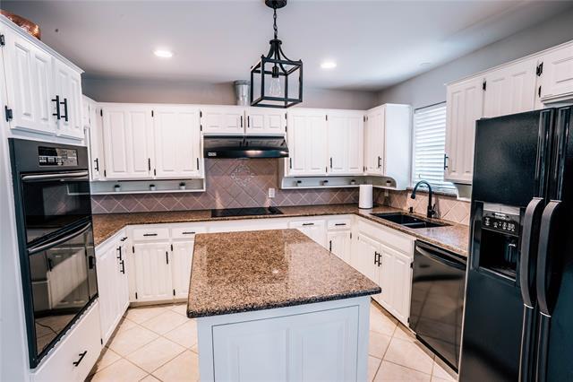 Building Photo - 6309 Riviera Dr