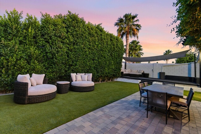 Building Photo - 2521 N 87th Way