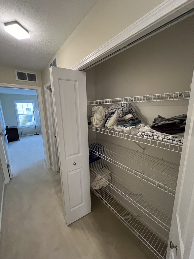 Building Photo - 2738 Kittansett Dr