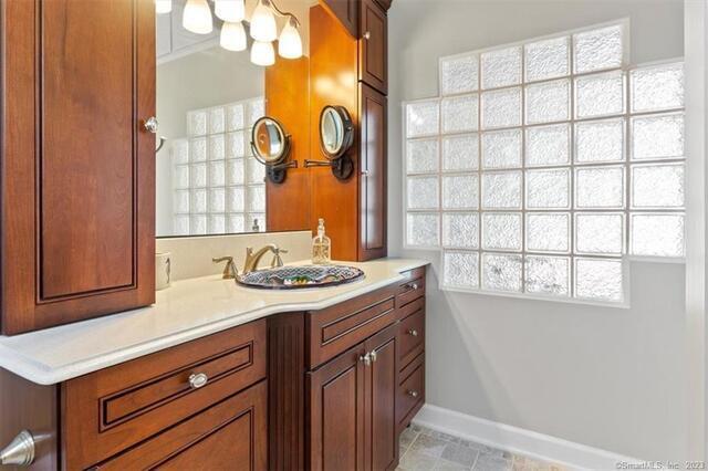 Building Photo - 47 Brighton Rd