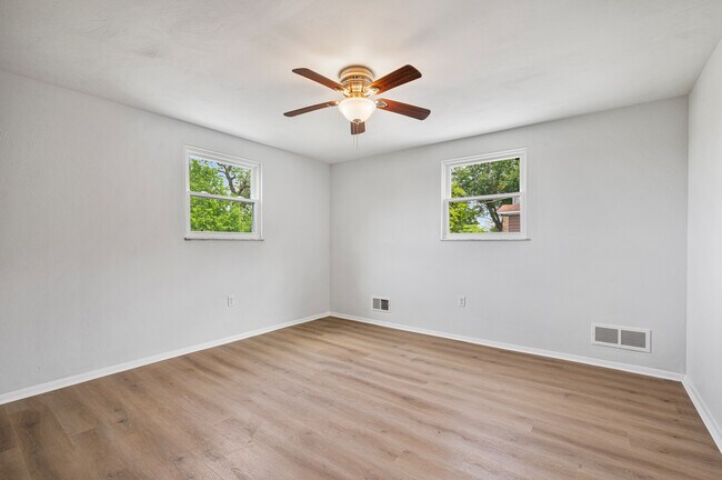 Building Photo - 759 Gallion Ave