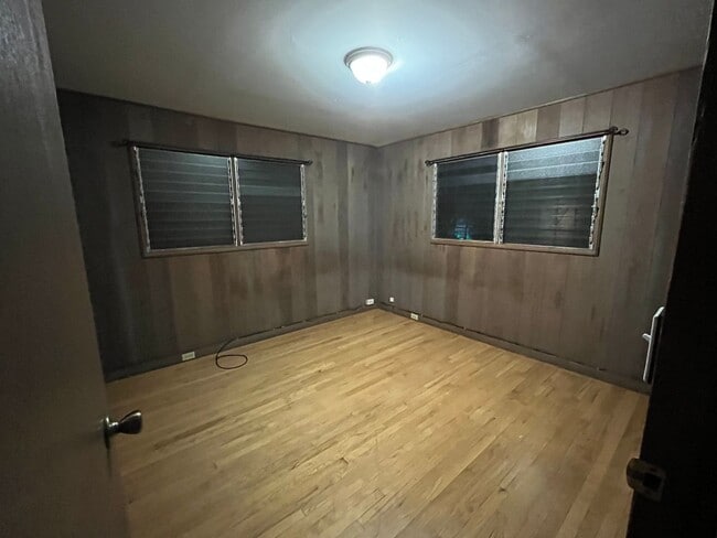 Building Photo - 99-228 Aiea Heights Dr.