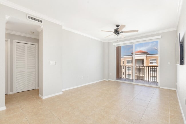 Building Photo - 1801 N Flagler Dr