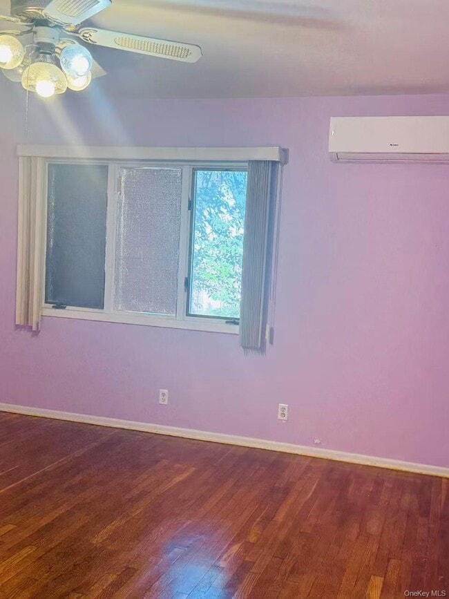 Building Photo - 199-28 24th Ave