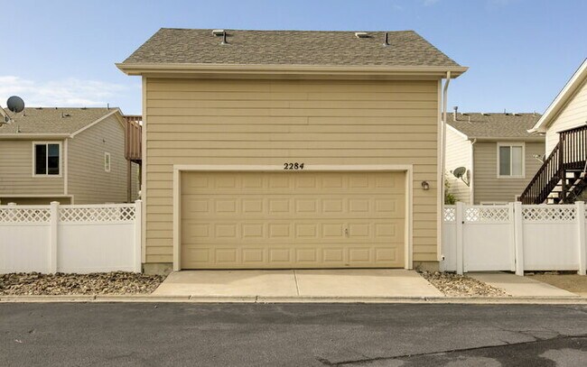Building Photo - Charming 3-Bedroom Home Near Ft. Carson – ...
