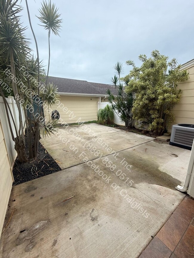 Building Photo - Awesome 3 Bedroom 2.5 Bathroom Home with 2 Car Garage in Ewa Beach - Spinnaker Place!!
