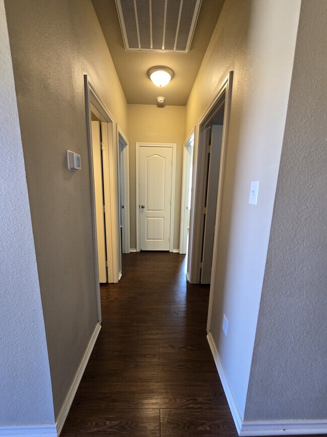 Building Photo - 457 Ambrose Avenue