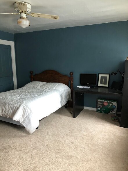 2nd Floor (Bedroom 1) - 4619 Torley St