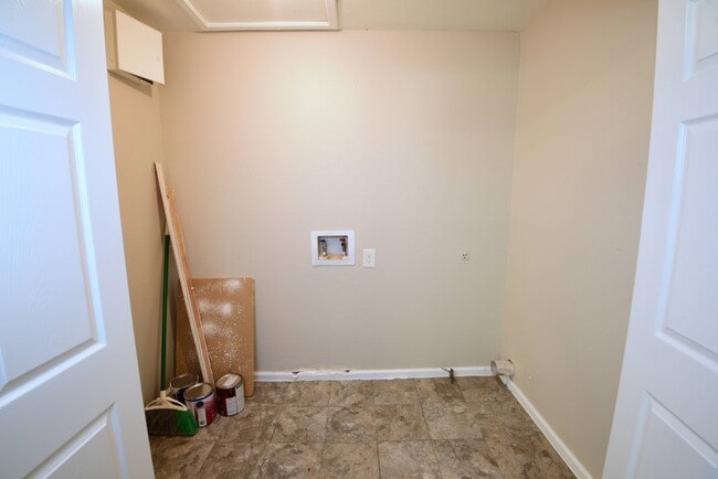 Building Photo - 6268 E Latimer St
