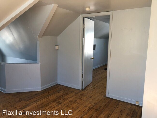 Building Photo - 2 br, 1.5 bath House - 4352 Ingleside