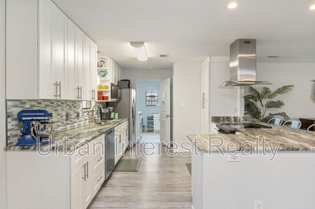 Building Photo - 344 Sailfish Dr