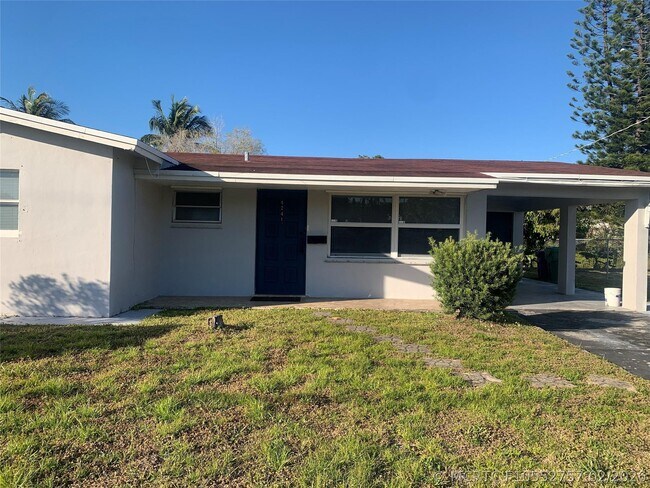 Building Photo - 4241 NW 27th St