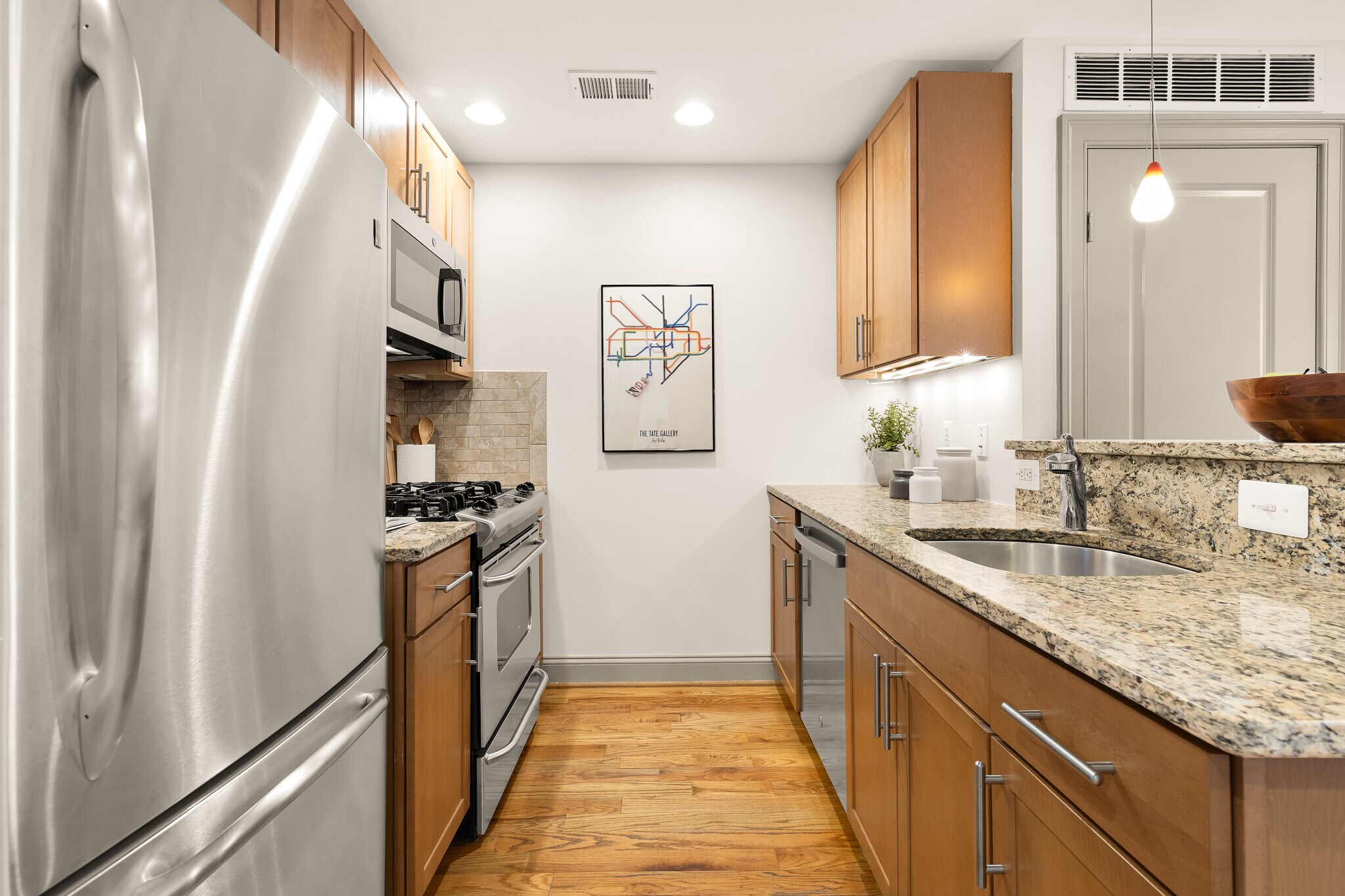 Building Photo - 739 Newton Pl NW