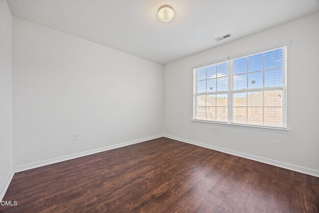 Building Photo - 239 Battery Way