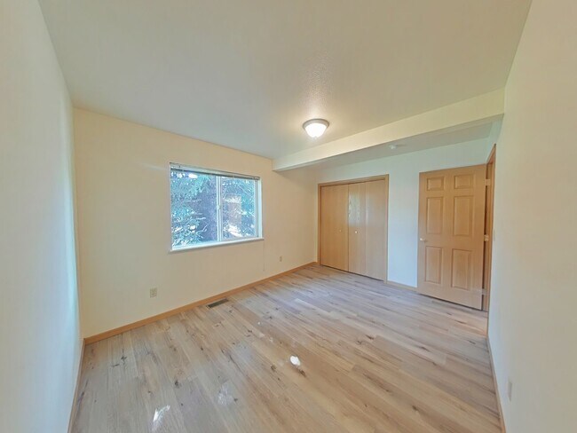 Building Photo - 2491 Wheeler Dr
