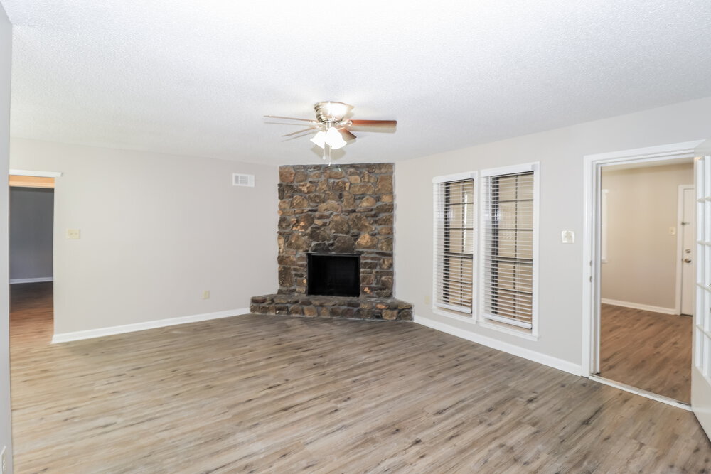 Building Photo - 2705 Van Leer Dr