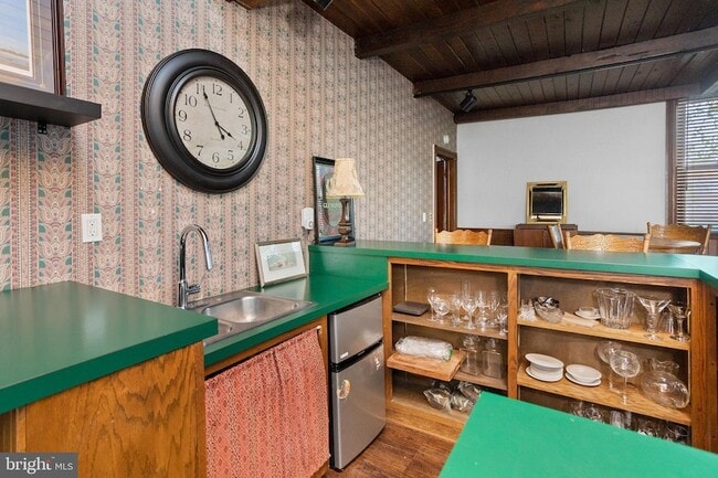 Building Photo - 230 Washington St