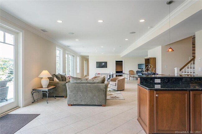 Building Photo - 164 N Lake Shore Dr