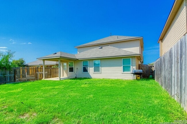 Building Photo - 10814 Arkey Ave