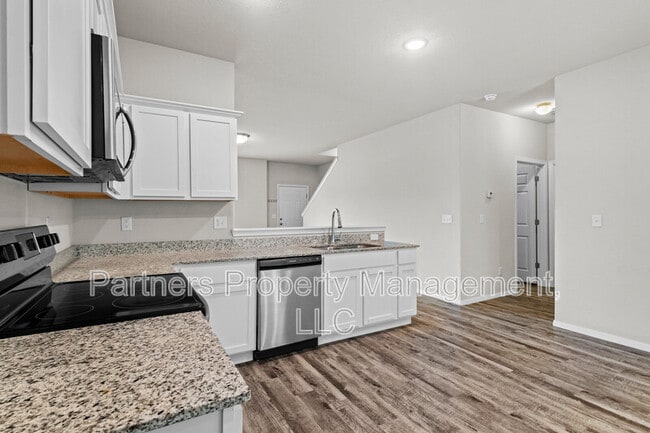 Building Photo - 2287 S Ouachita Dr