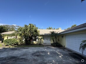 Building Photo - 1946 Surfside Terrace