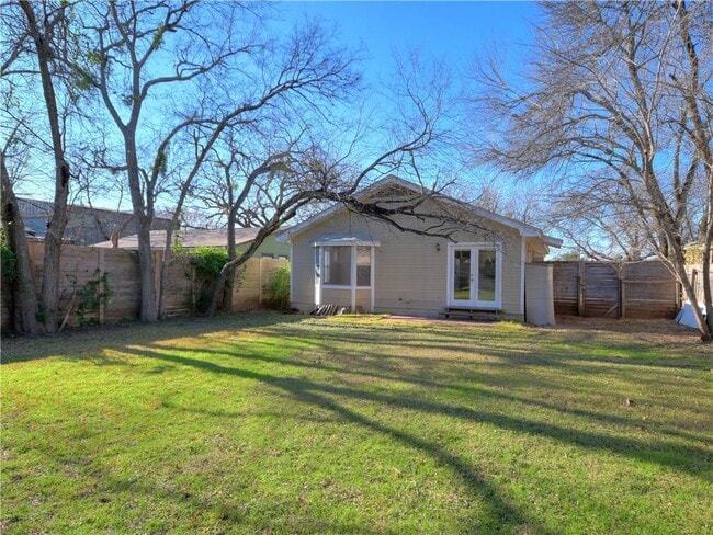 Building Photo - 5409 Grover Ave