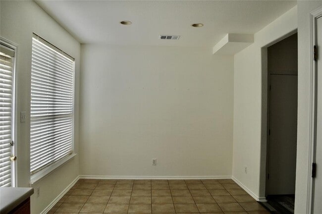 Building Photo - 13 Verde Ranch Loop