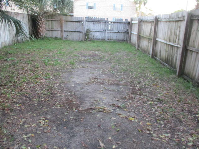 Building Photo - 106 Valencia Dr