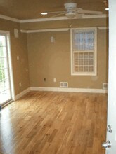 Living room with deck! - 325 Hallock St