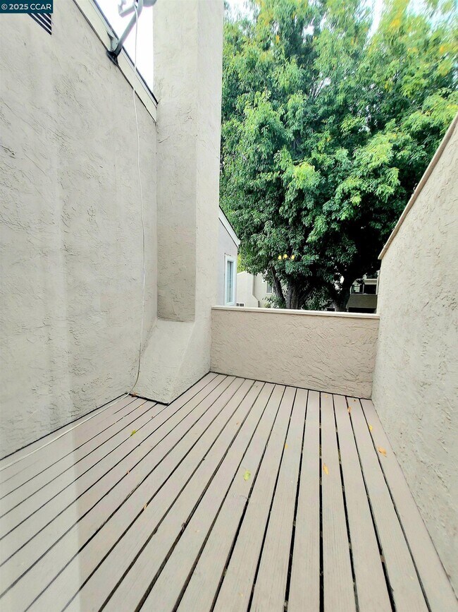 Building Photo - 3712 Willow Pass Rd