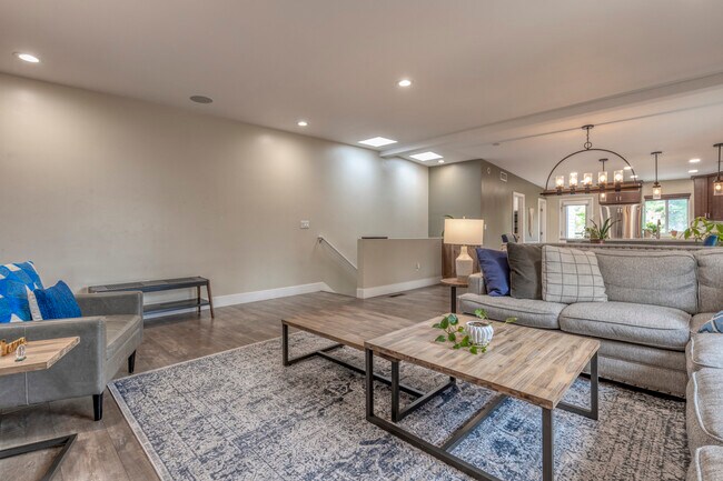 Building Photo - 3805 Keating St