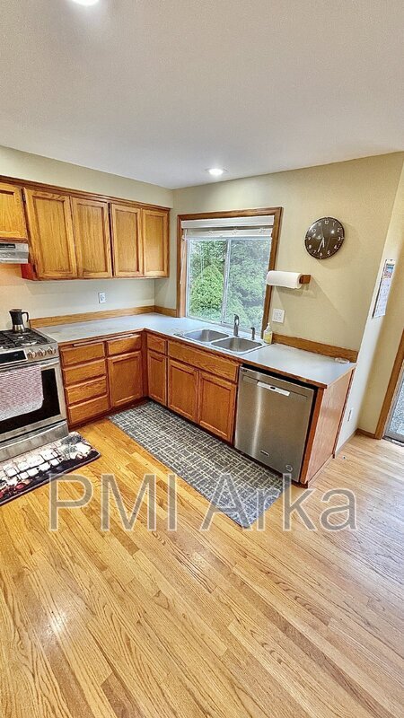 Building Photo - 3709 248th Ave SE