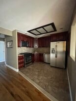 Building Photo - 1723 Shore Pky