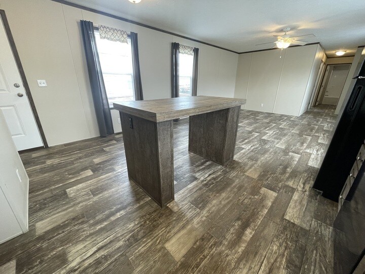 Building Photo - 38039 Pardo Dr