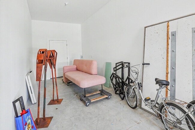 Building Photo - 1507 Shady Brook Ln