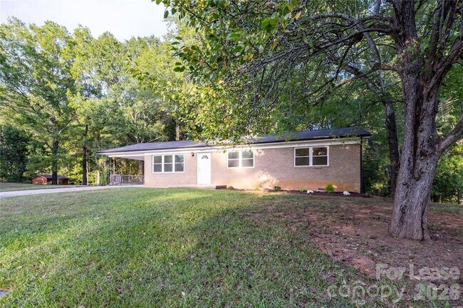 Building Photo - 420 Eastover Ave