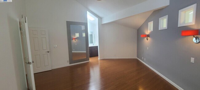 Building Photo - 1489 Trimingham Dr