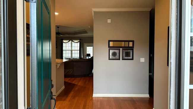 Building Photo - COMING IN June - Large Townhouse in Stonew...