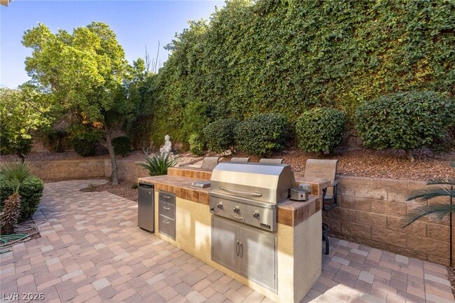 Building Photo - 1353 River Spey Ave