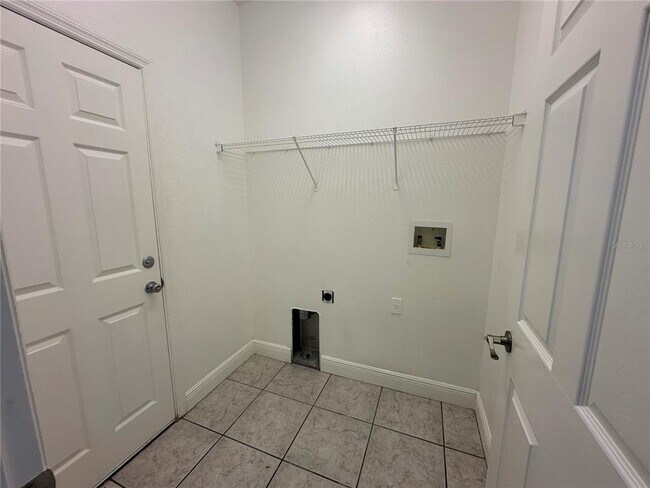 Building Photo - 1714 Cambridge Village Ct