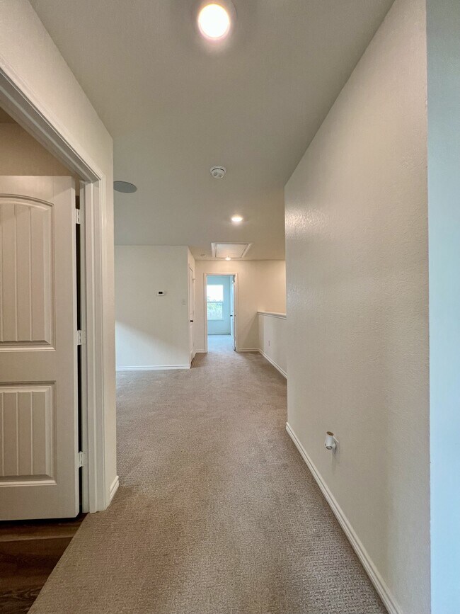 Building Photo - 14839 Vance Jackson Rd