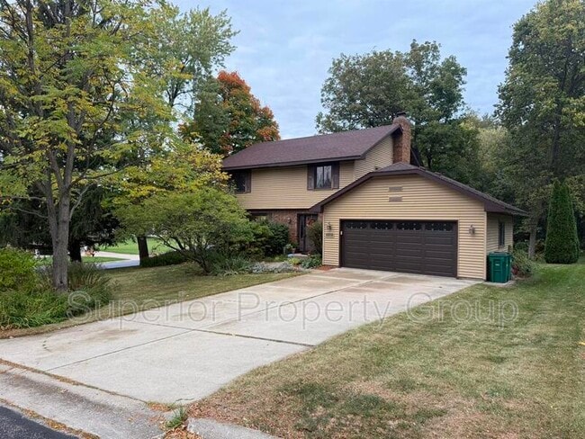 Primary Photo - 5206 Summer Trail Rd