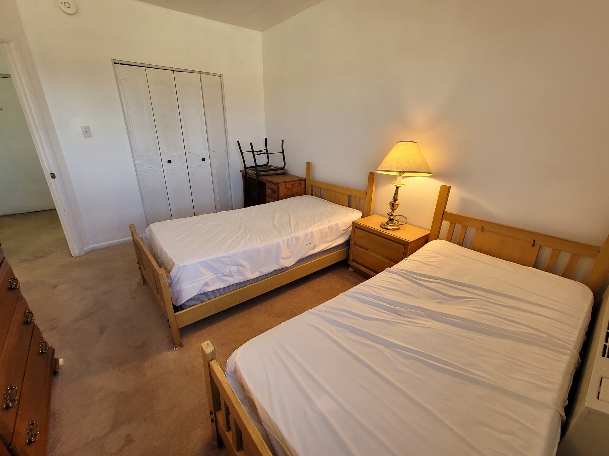 Comfortable Spacious Bedrooms - 255 E Beaver Ave