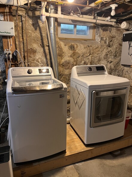 Laundry - 22 Douglas Rd