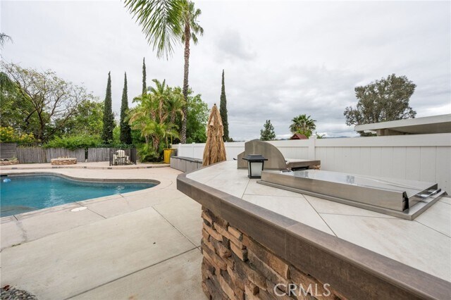 Building Photo - 2982 La Vista Ave