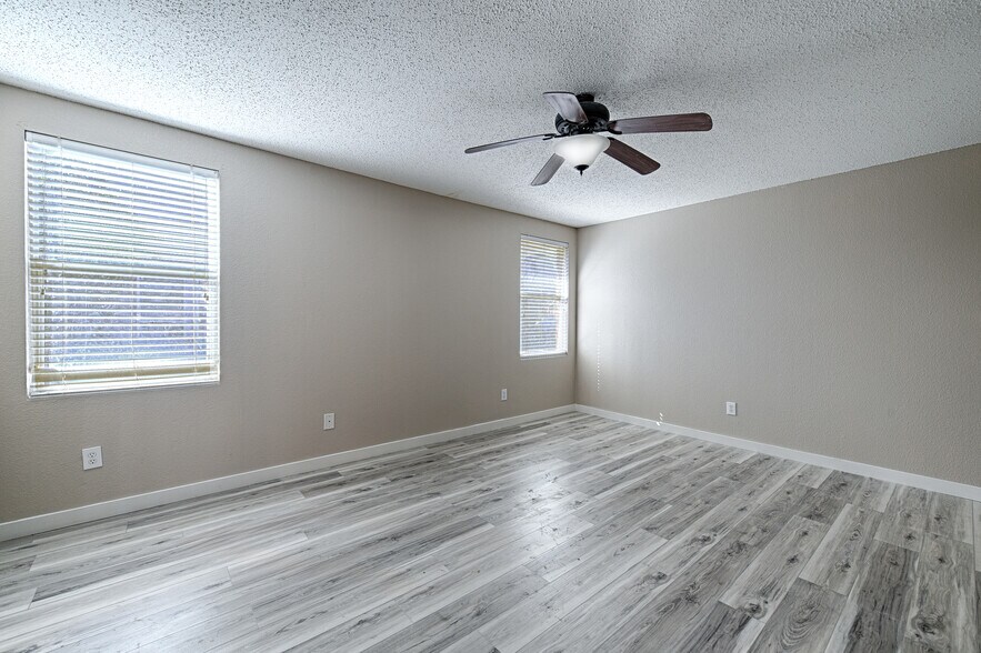Building Photo - 5909 Thoroughbred Trl